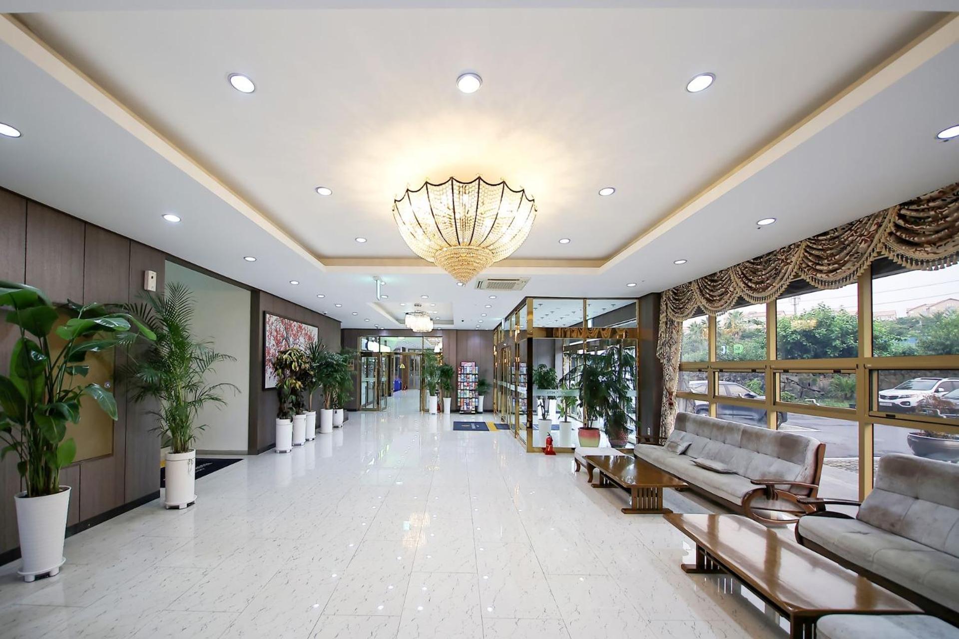 Shin Shin Hotel Jeju City Экстерьер фото