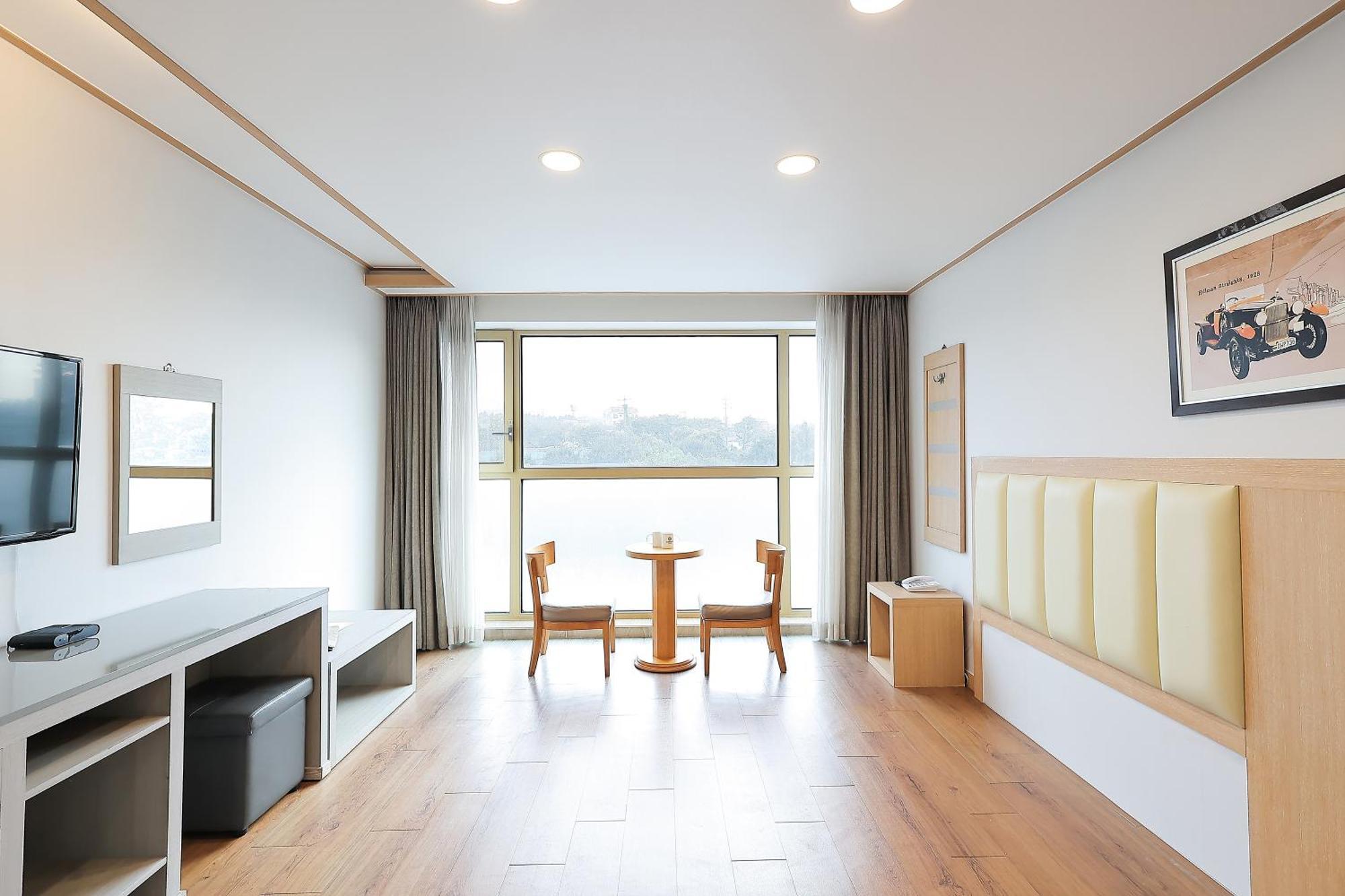 Shin Shin Hotel Jeju City Экстерьер фото