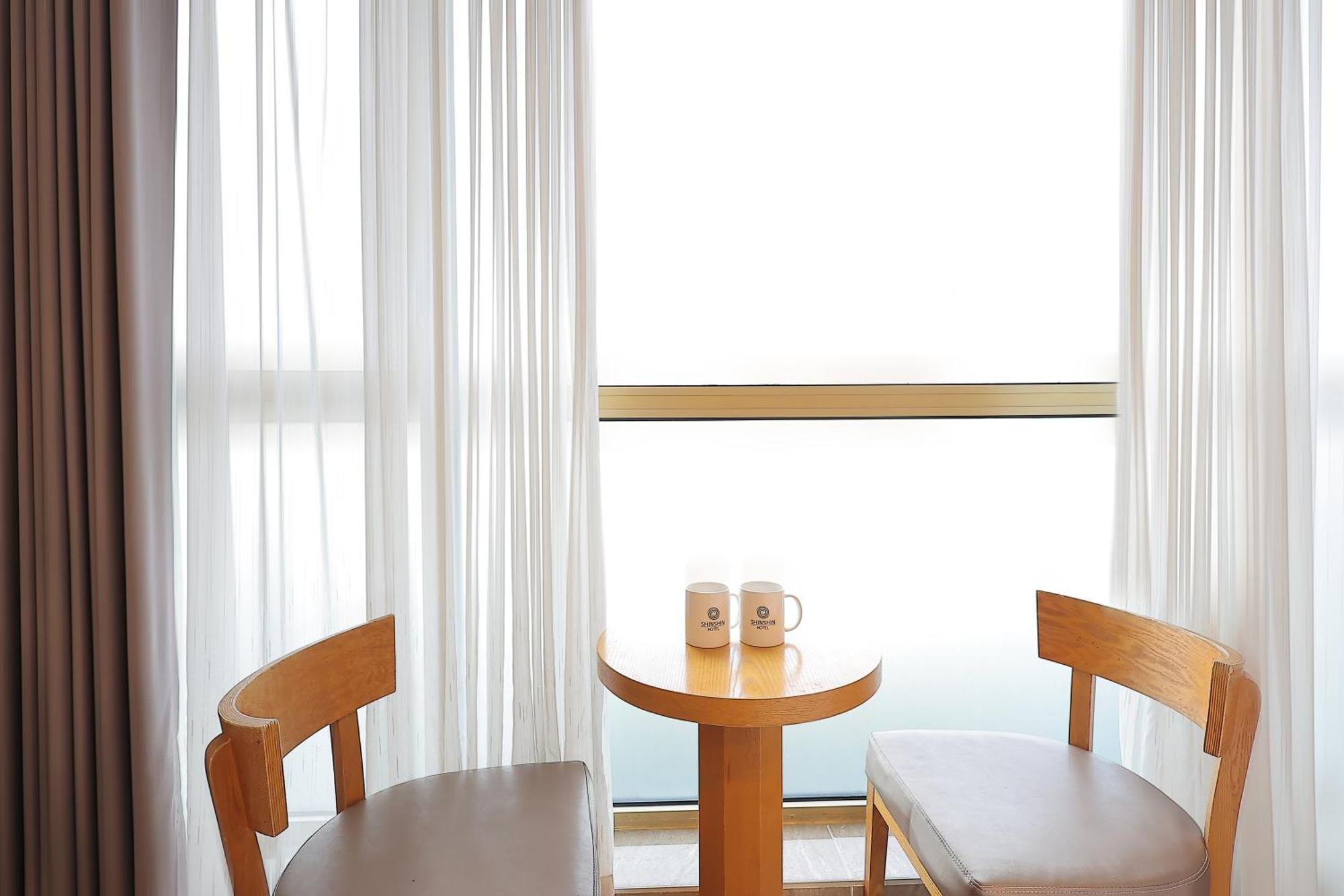 Shin Shin Hotel Jeju City Экстерьер фото