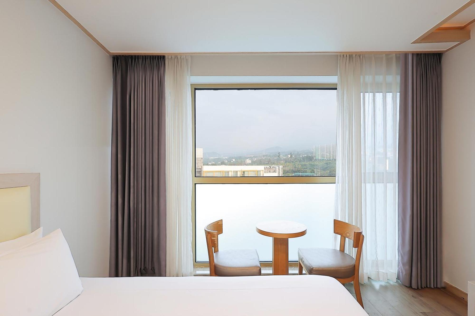 Shin Shin Hotel Jeju City Экстерьер фото