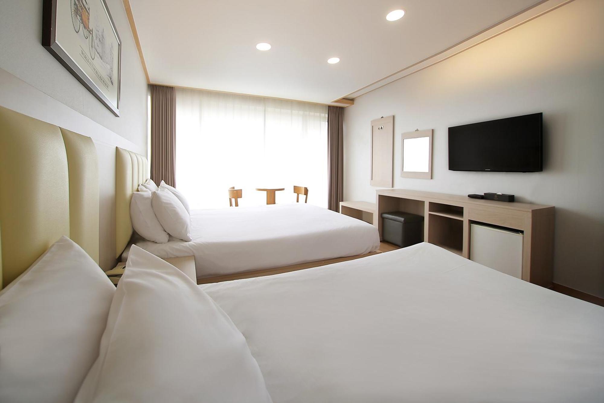 Shin Shin Hotel Jeju City Экстерьер фото